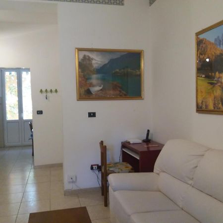 Casa Vacanze Lida Марина ди Карара Екстериор снимка