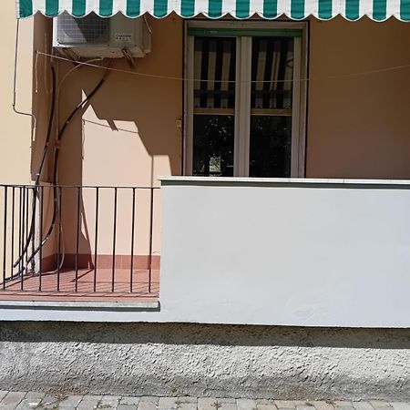 Casa Vacanze Lida Марина ди Карара Екстериор снимка