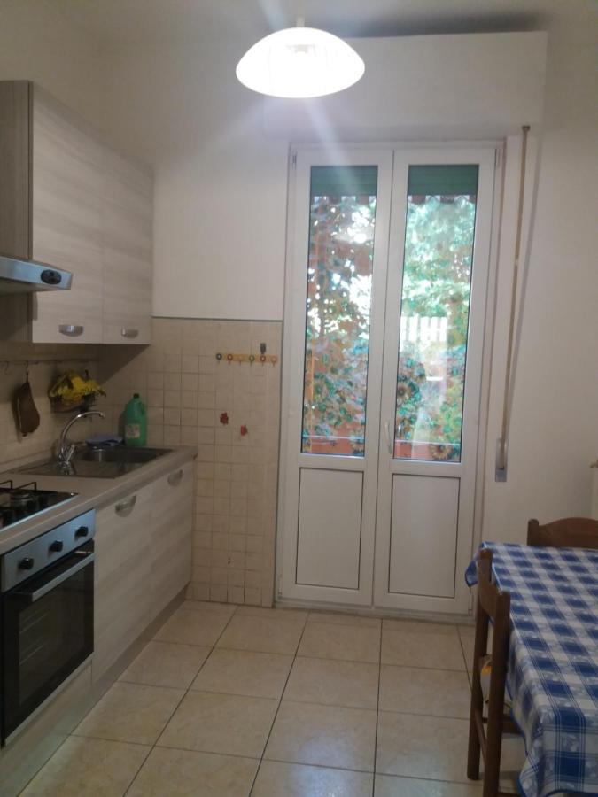 Casa Vacanze Lida Марина ди Карара Екстериор снимка