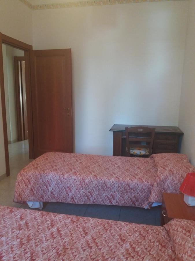 Casa Vacanze Lida Марина ди Карара Екстериор снимка