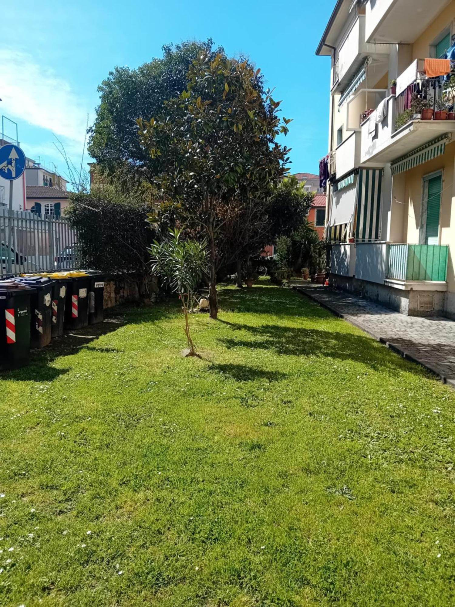 Casa Vacanze Lida Марина ди Карара Екстериор снимка