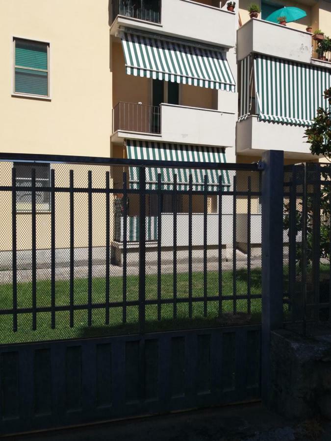 Casa Vacanze Lida Марина ди Карара Екстериор снимка